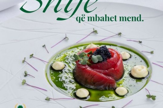 Hotel Emerald -Shije qe mbahen mend